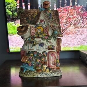 Unk Whimsical Cottage Ceramic Jar